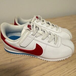 Excellent condition kids Nike Cortez 
Size 12C